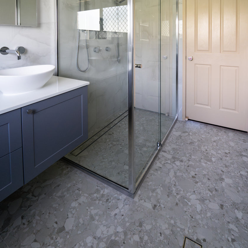 HERITAGE COBBLES WHITE MATT TILE 600×600