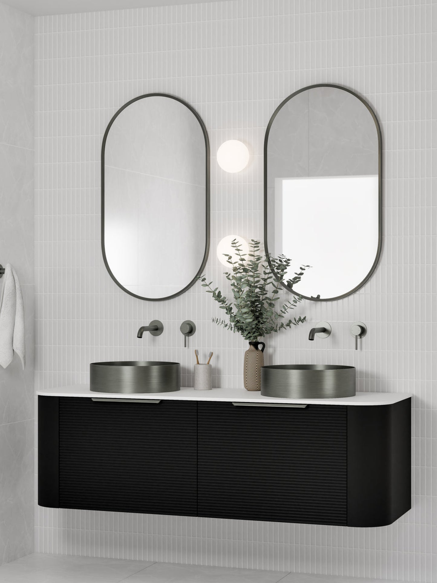 ROUND STAINLESS STEEL BATHROOM BASIN