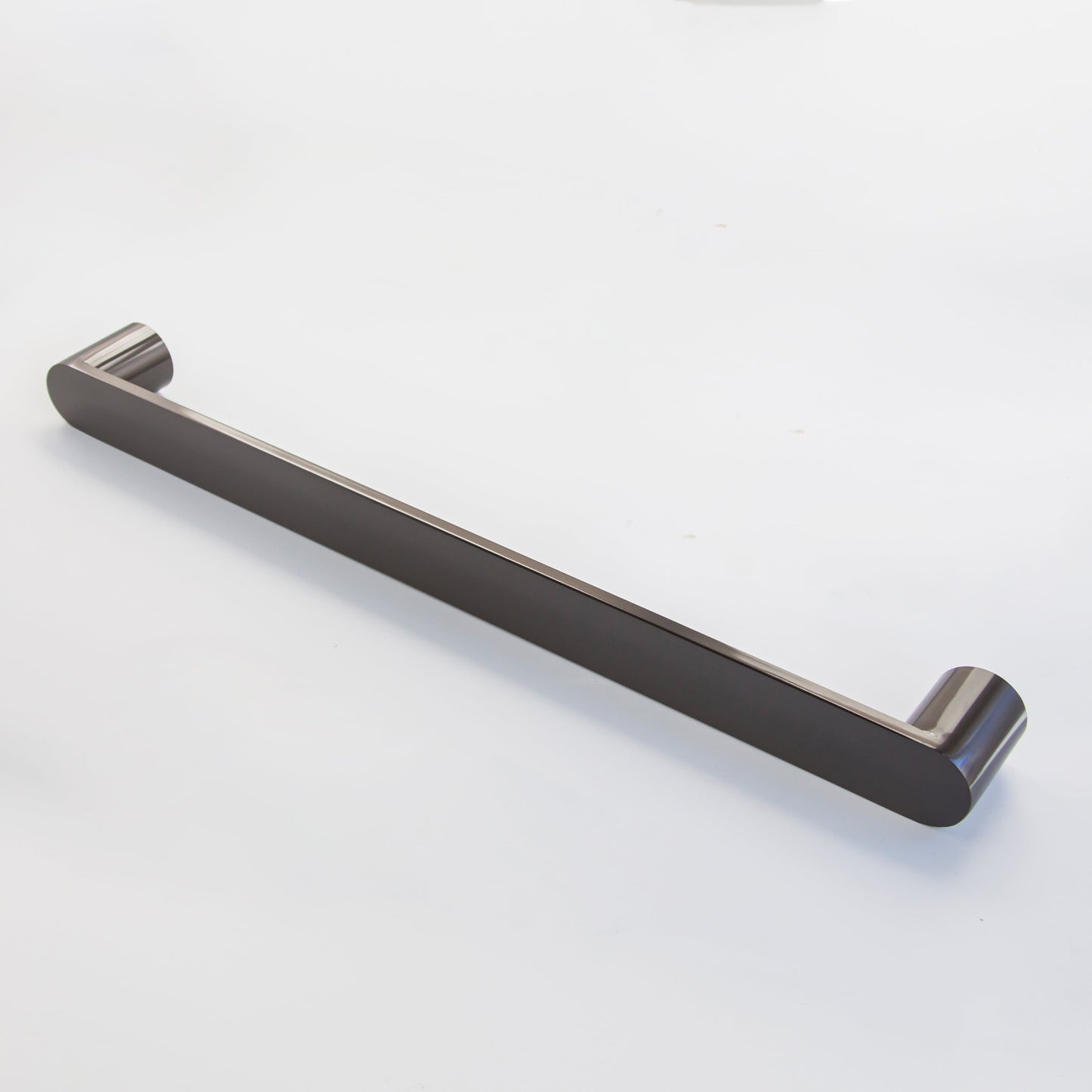 CODE LAMONE ROUND HEATED SINGLE BARS 650MM GUNMETAL