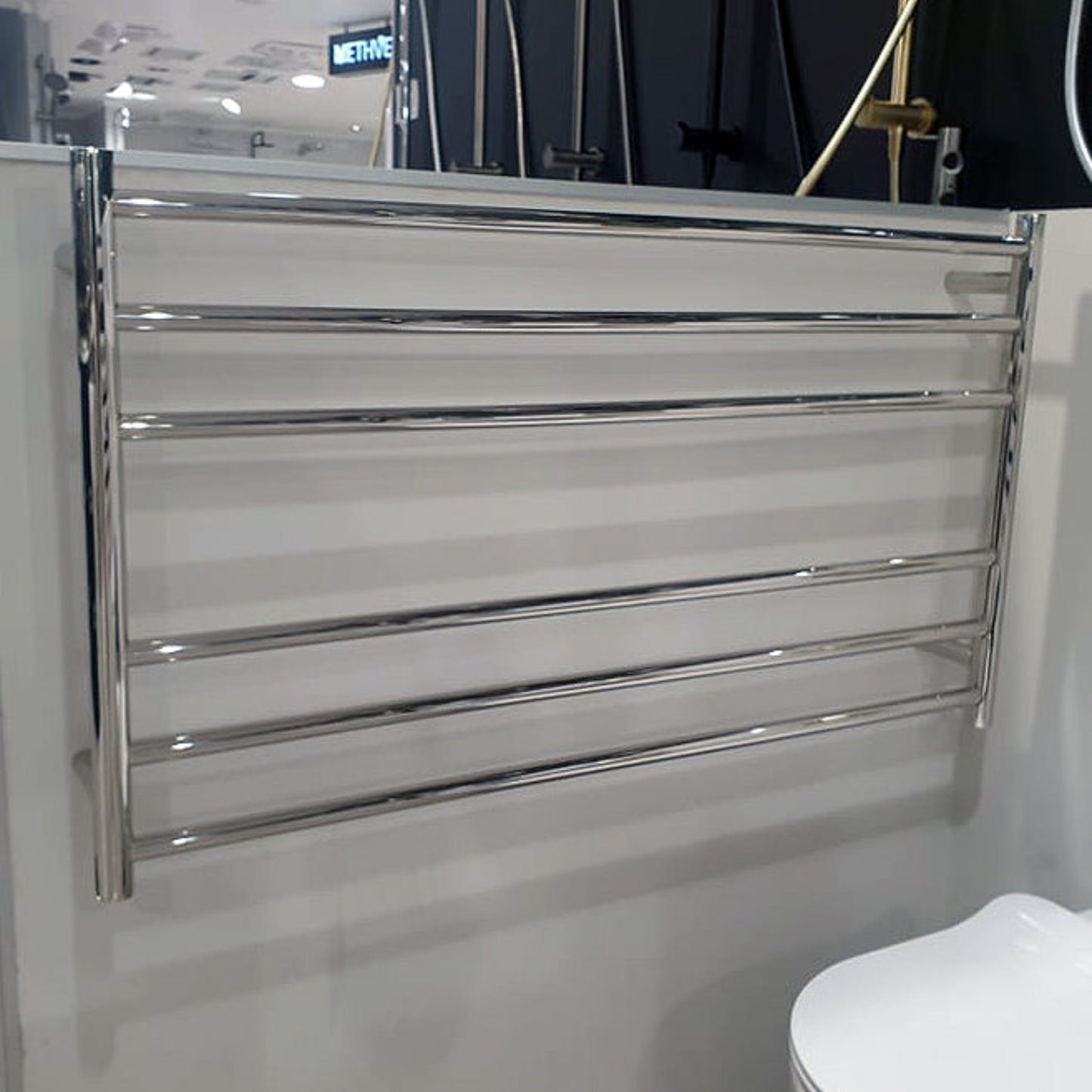 CODE ROUND HEATED TOWEL LADDER 600X1050 CHROME
