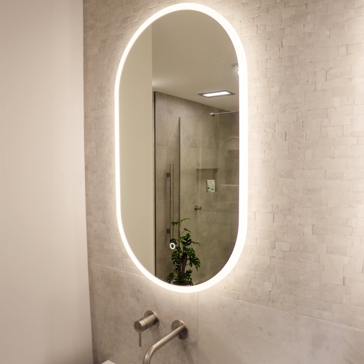 CODE SOLACE OVAL LED BATHROOOM MIRROR