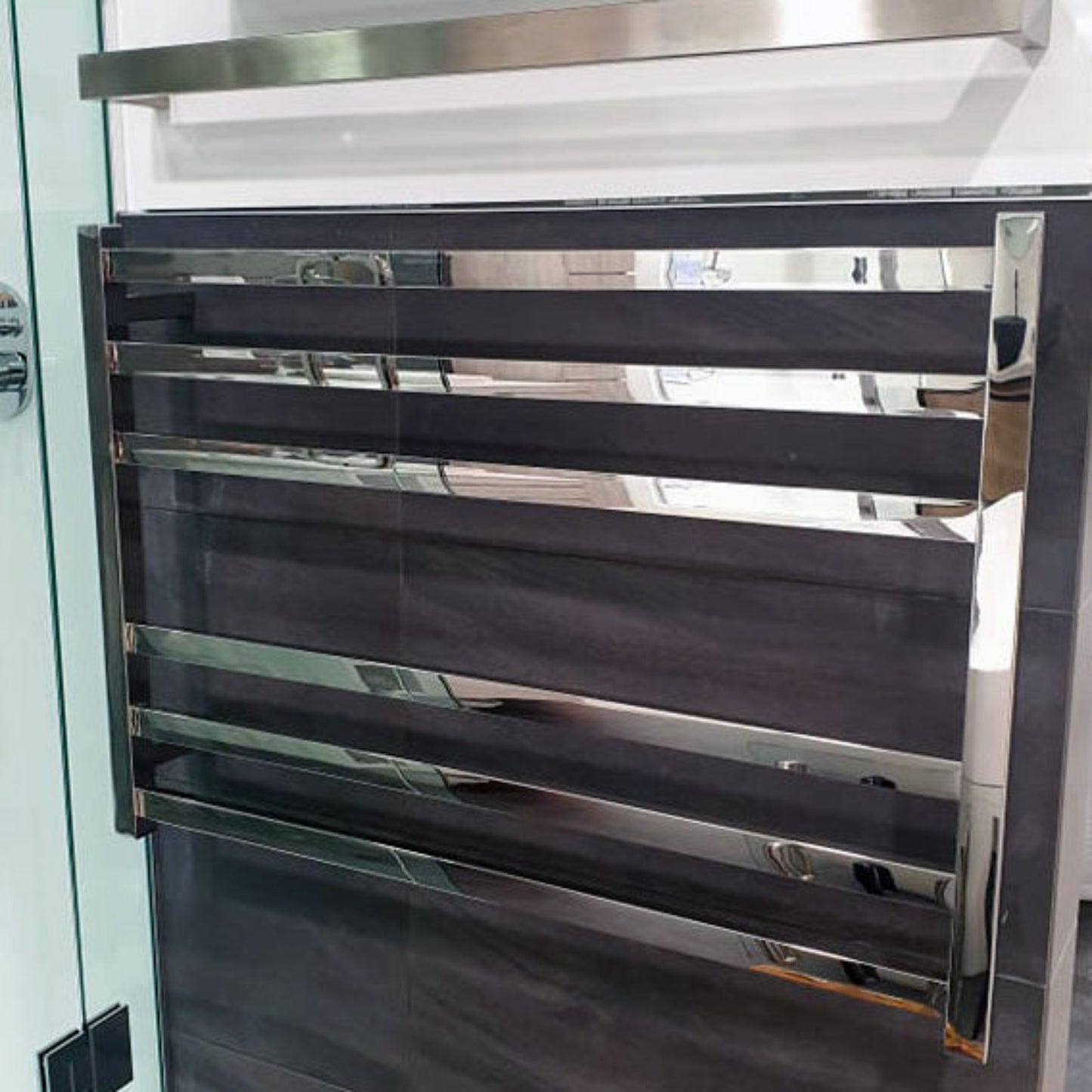 CODE SQUARE HEATED TOWEL LADDER 600X850 CHROME