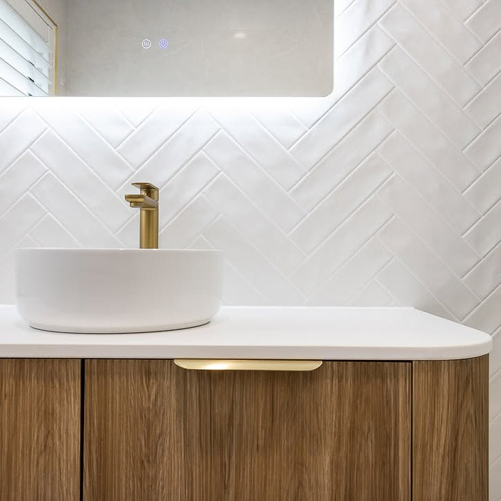 WAVE SUBWAY GLOSS WHITE TILE 75×300