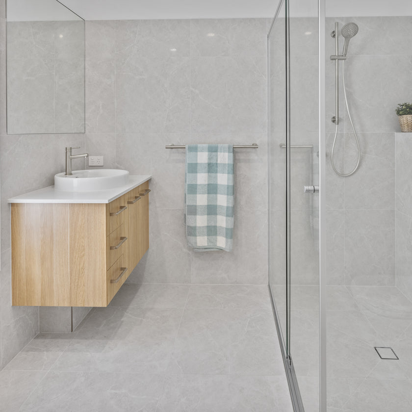 DELUXE BORA WHITE LAPPATO TILE 600×600