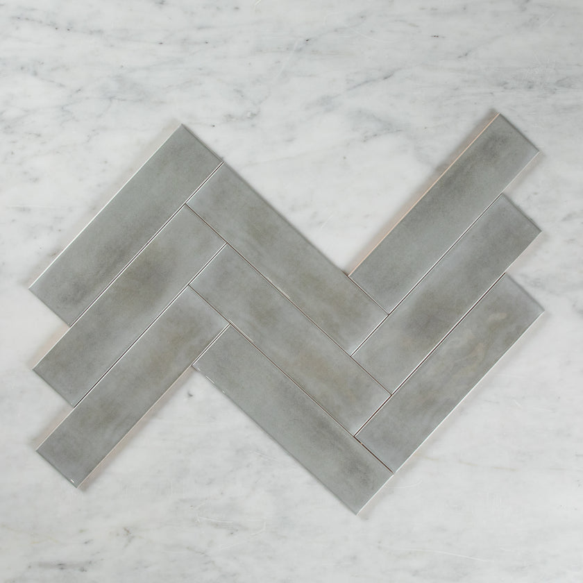 BOUTIQUE SUBWAY ASH GLOSS RIPPLE TILE 75×300