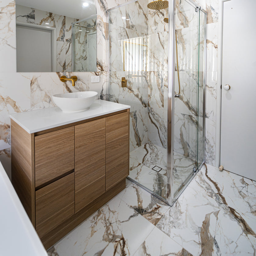 GOLD CALACATTA ROMA MATTE INTERNAL TILE 600×600