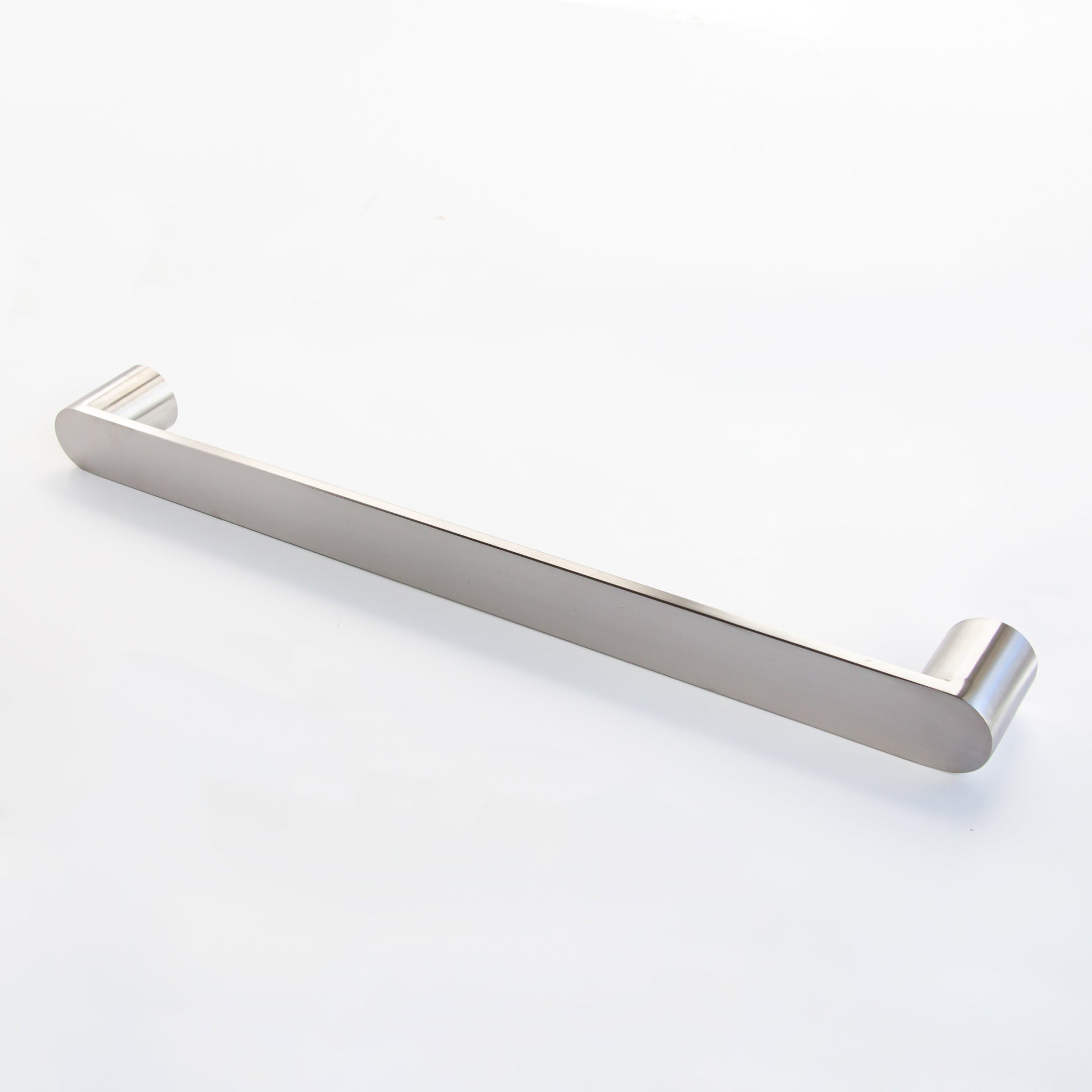 ROUND HEATED SINGLE BAR 850 BRUSHED STAINLESS