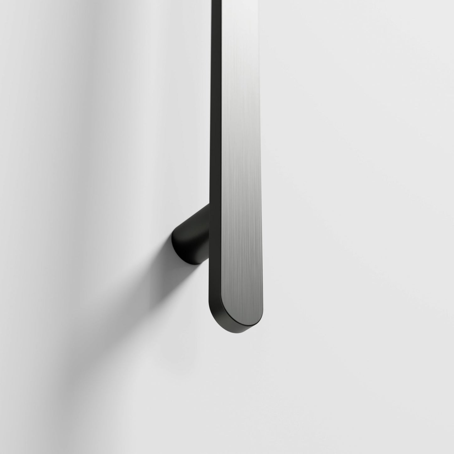 CODE LINEARE 850 VERTICAL HEATED TOWEL RAIL