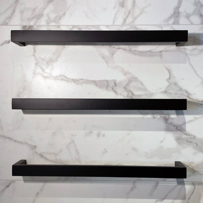 CODE MONTANA HEATED TOWEL RAIL 820MM MATTE BLACK