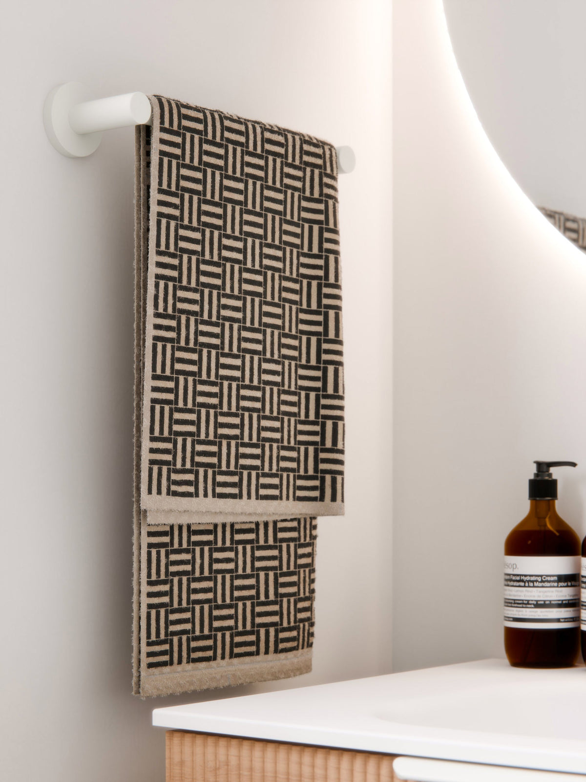 CODE NATURE HAND TOWEL RAIL 300MM