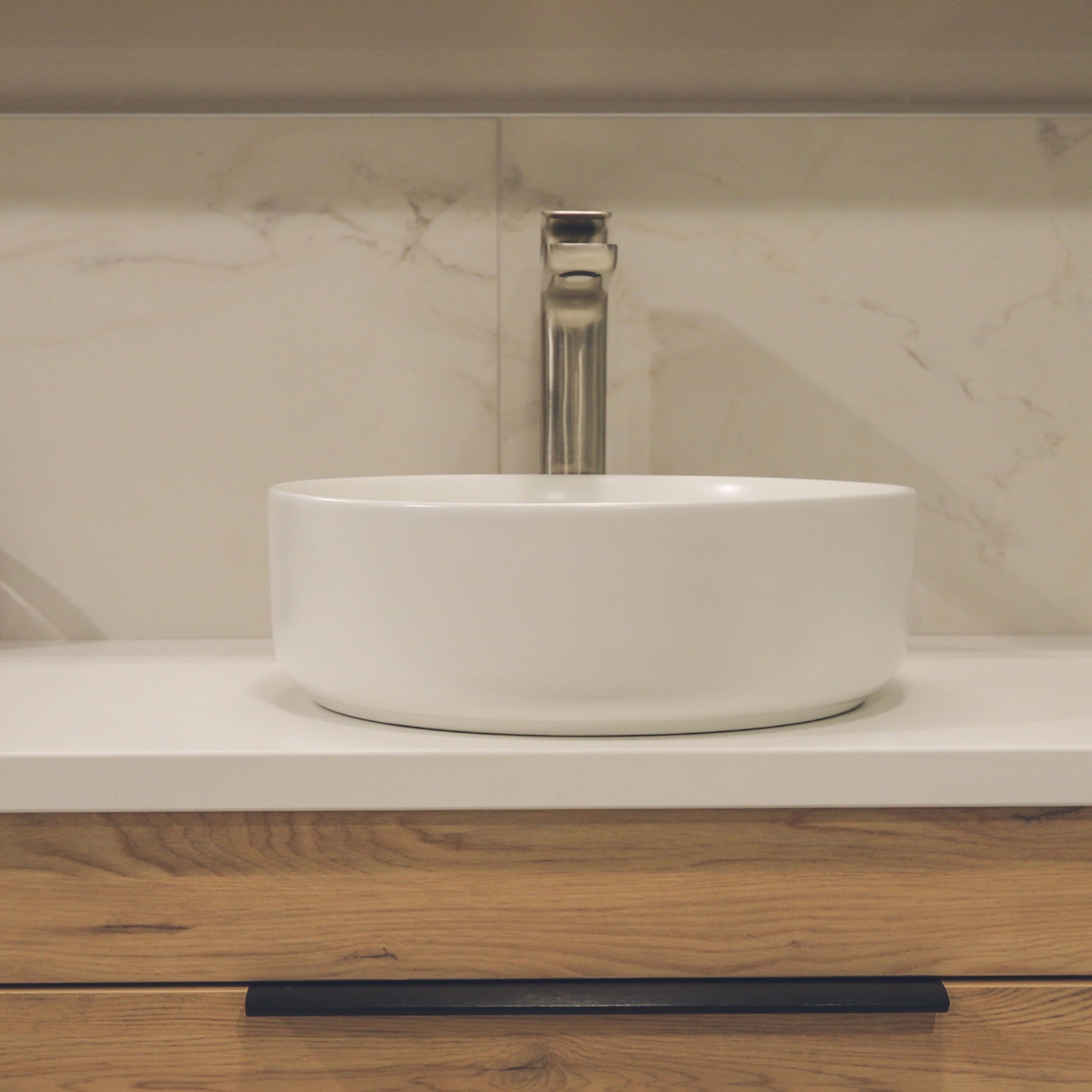 ROUND MATTE WHITE CERAMIC BATHROOM BASIN