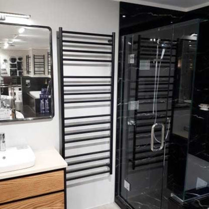 CODE ROUND HEATED TOWEL LADDER 1600X600 MATTE BLACK