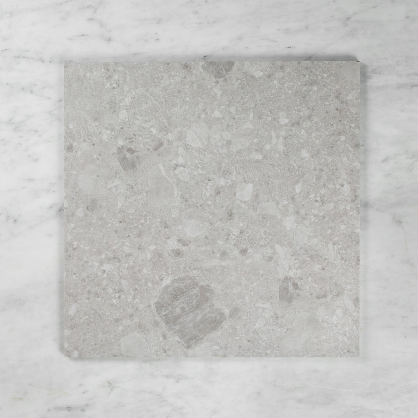 NATURAL CEPPO LIGHT GREY IN OUT P2 P4 TILE 600×600