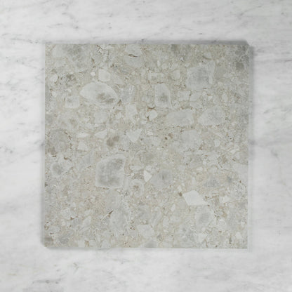 NATURAL CEPPO PEARL STONE IN OUT TILE 600×600