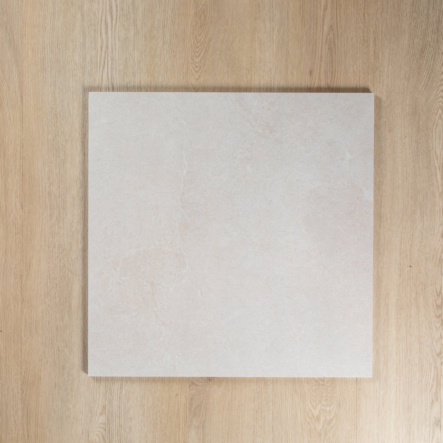 DUSK IVORY MATTE TILE 600x600