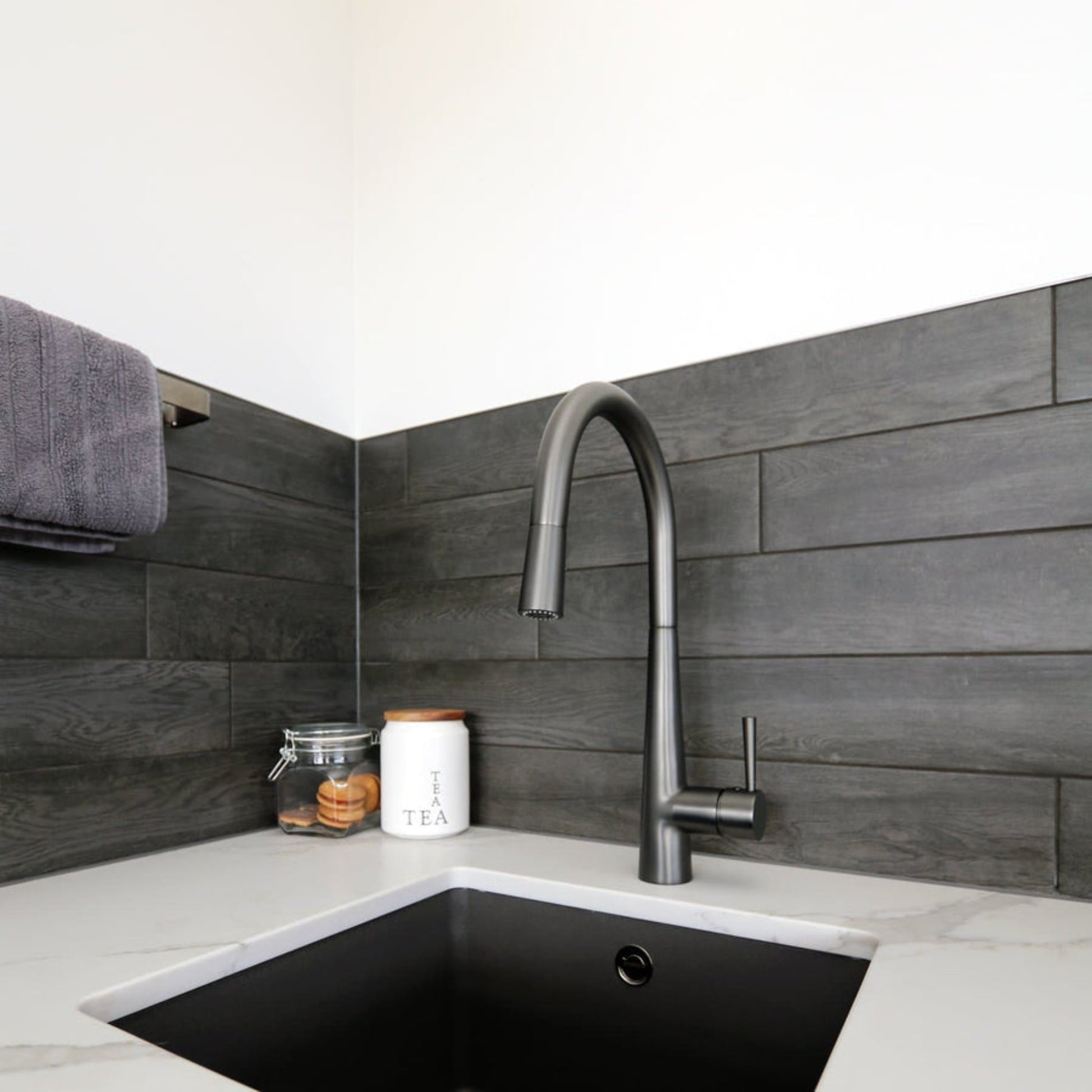 GALIANO GUNMETAL PULLOUT KITCHEN SINK MIXER