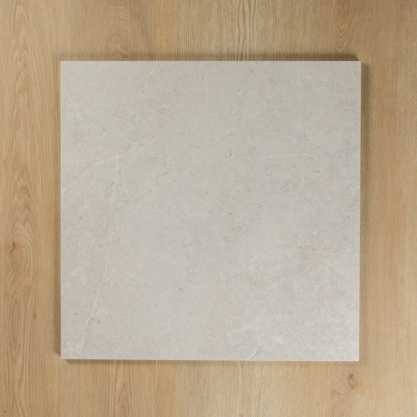 TRADITIONAL JULIUS WARM WHITE IN OUT P2 P4 TILE 600X600