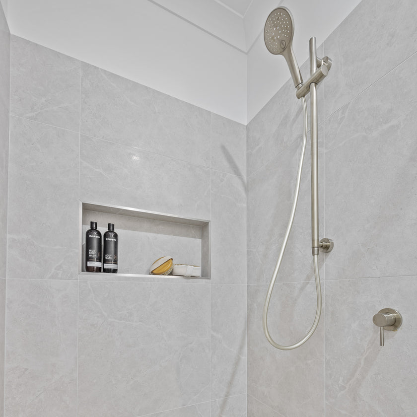DELUXE BORA WHITE MATTE TILE 600×600