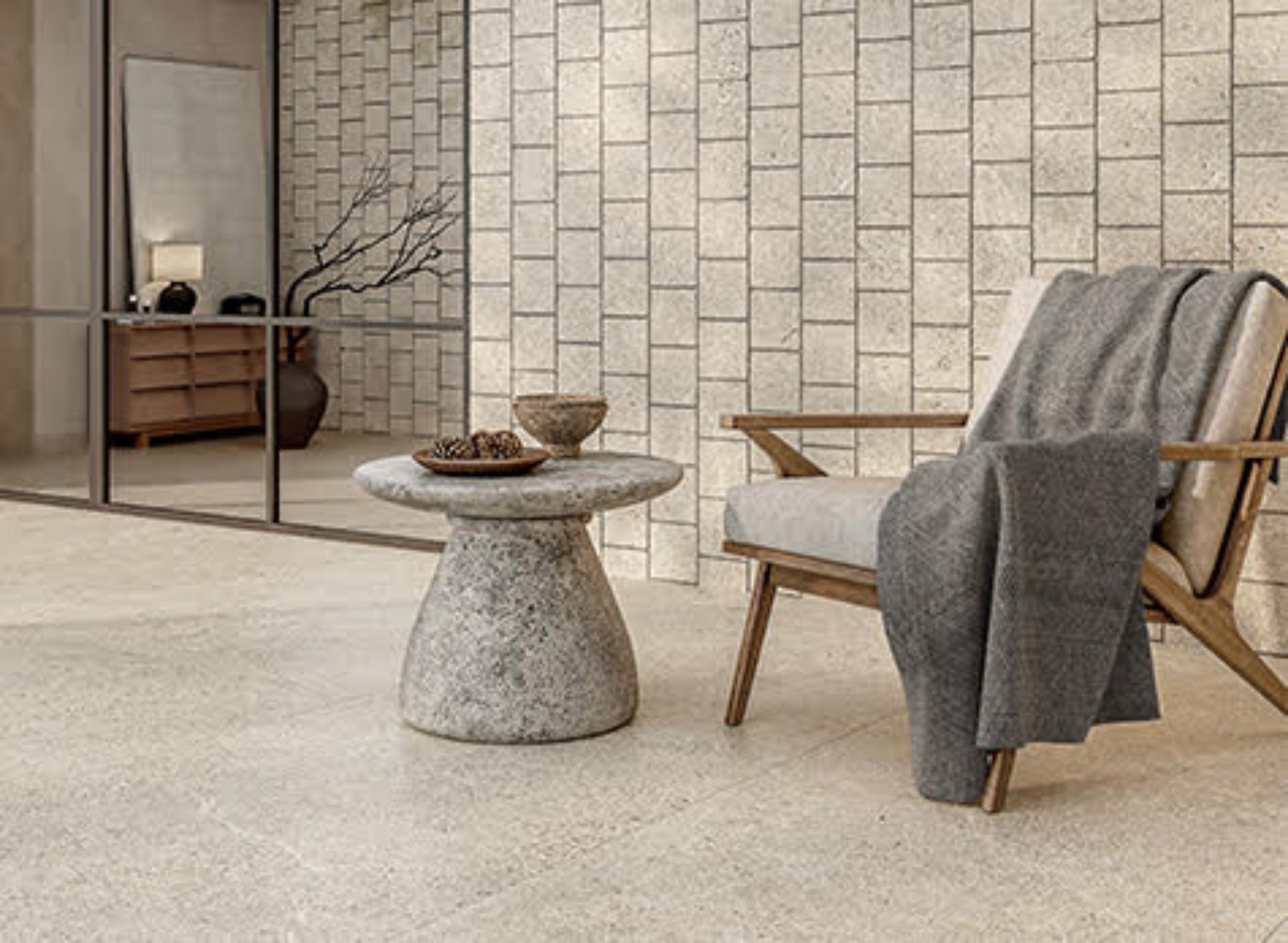 RIVIERA BEIGE COBBLE TILE