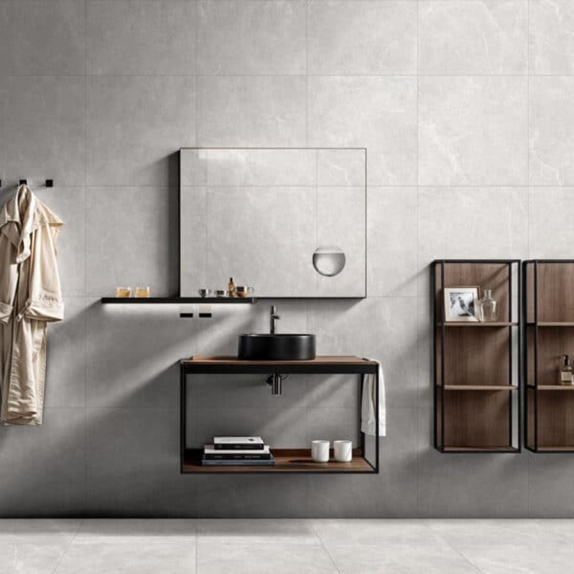 SPLENDOUR SILVER IN OUT TILES 600×600